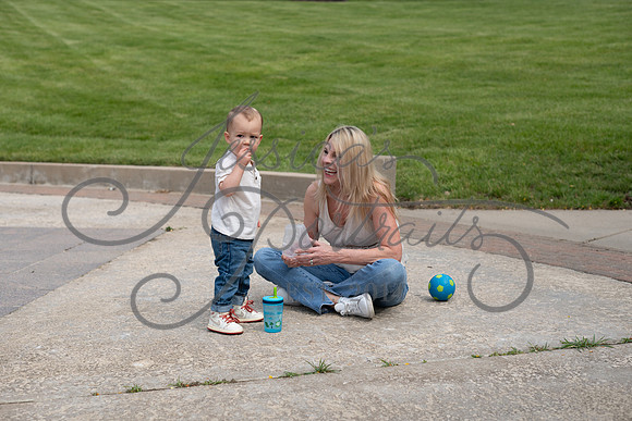 2025-05-23 Wendy and Julie with Baby Max Garney park_Z63_5707