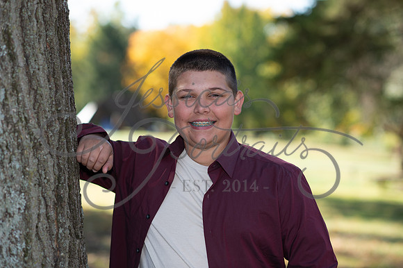 2024-10-26 Dipple Family and Sams Senior pics__JAE2349