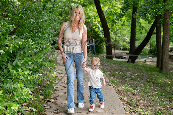 2025-05-23 Wendy and Julie with Baby Max Garney park_Z63_5685