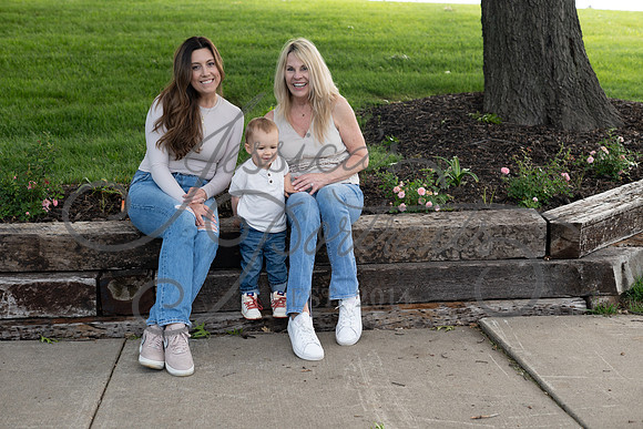 2025-05-23 Wendy and Julie with Baby Max Garney park_Z63_5839