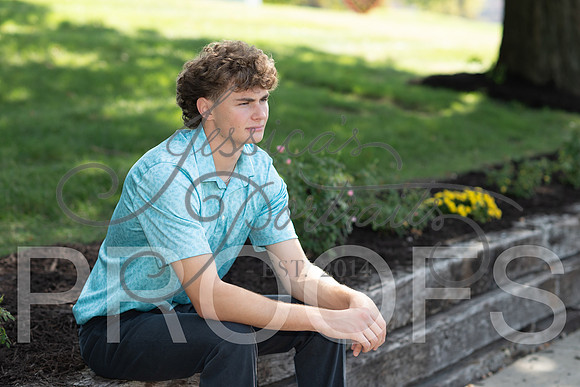 2026-10-12 Carter senior pics mom is Collin Lovitts_DSC_3868