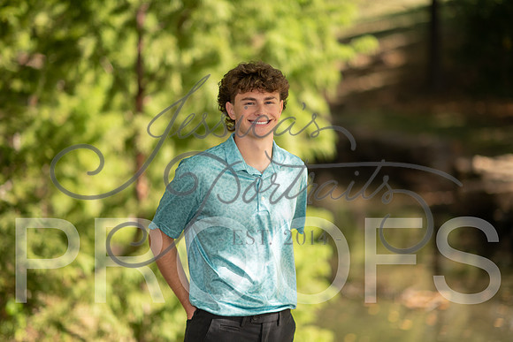 2026-10-12 Carter senior pics mom is Collin Lovitts_DSC_3893