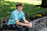 2026-10-12 Carter senior pics mom is Collin Lovitts_DSC_3867