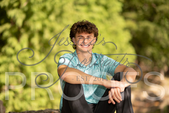 2026-10-12 Carter senior pics mom is Collin Lovitts_DSC_3900