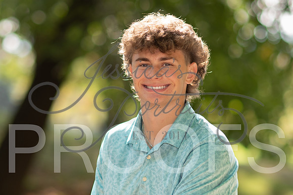 2026-10-12 Carter senior pics mom is Collin Lovitts_DSC_3885