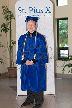 2025-05-09 Pius Graduation, Individual and GROUP at ST. THERESE_Z63_5320