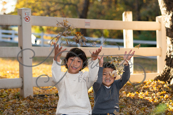 2024-10-27 Maria Perez at Long View farm Park__JAE3478