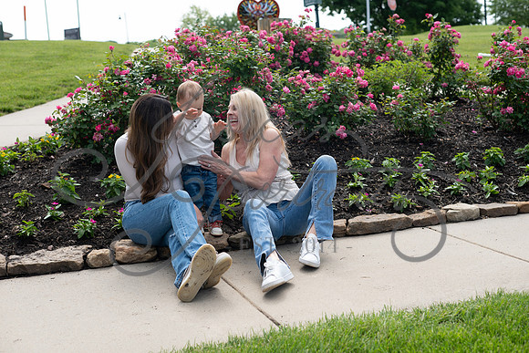 2025-05-23 Wendy and Julie with Baby Max Garney park_Z63_5819