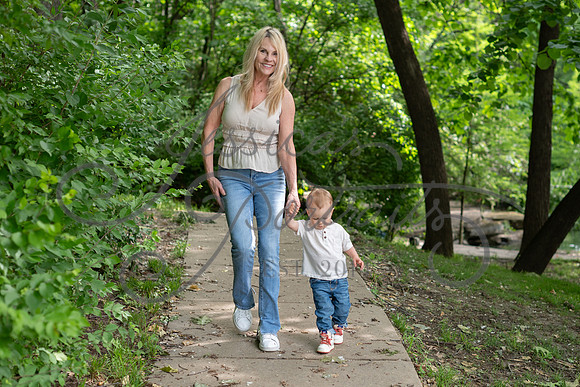 2025-05-23 Wendy and Julie with Baby Max Garney park_Z63_5680