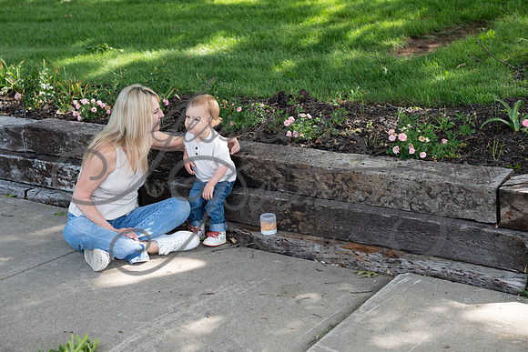 2025-05-23 Wendy and Julie with Baby Max Garney park_Z63_5857