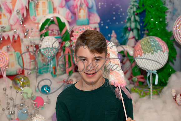 2024-11-23 Tracy Nelson Candy Wonderland_DSC_8648