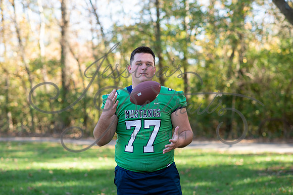 2024-10-26 Dipple Family and Sams Senior pics__JAE3015