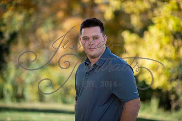 2024-10-26 Dipple Family and Sams Senior pics__JAE2337