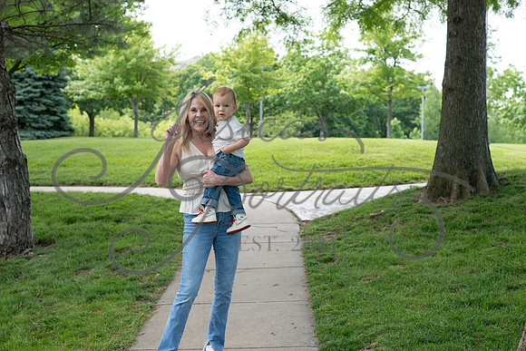 2025-05-23 Wendy and Julie with Baby Max Garney park_Z63_5759