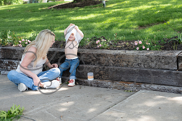 2025-05-23 Wendy and Julie with Baby Max Garney park_Z63_5889