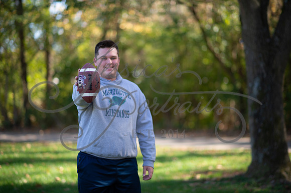 2024-10-26 Dipple Family and Sams Senior pics__JAE2966