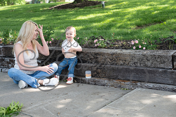 2025-05-23 Wendy and Julie with Baby Max Garney park_Z63_5893