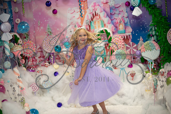 2024-11-23 Casey Britt Candy Wonderland_DSC_8779