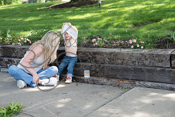 2025-05-23 Wendy and Julie with Baby Max Garney park_Z63_5890
