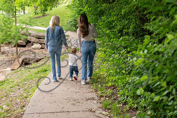 2025-05-23 Wendy and Julie with Baby Max Garney park_Z63_5648