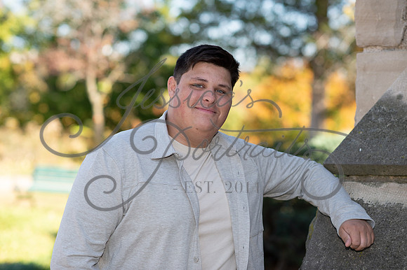 2024-10-26 Dipple Family and Sams Senior pics__JAE2615