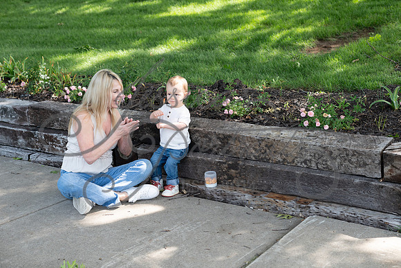 2025-05-23 Wendy and Julie with Baby Max Garney park_Z63_5863