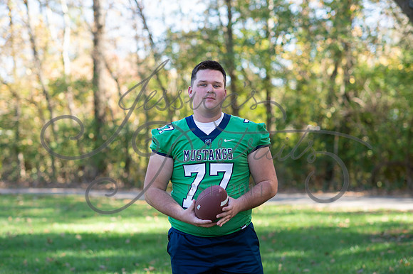 2024-10-26 Dipple Family and Sams Senior pics__JAE3008