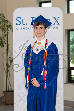 2025-05-09 Pius Graduation, Individual and GROUP at ST. THERESE_Z63_5323