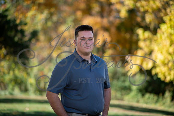 2024-10-26 Dipple Family and Sams Senior pics__JAE2335