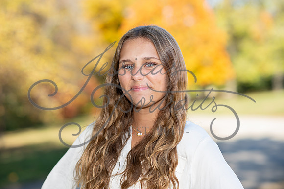 2024-10-26 Dipple Family and Sams Senior pics__JAE2566