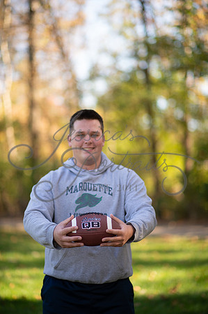 2024-10-26 Dipple Family and Sams Senior pics__JAE2964