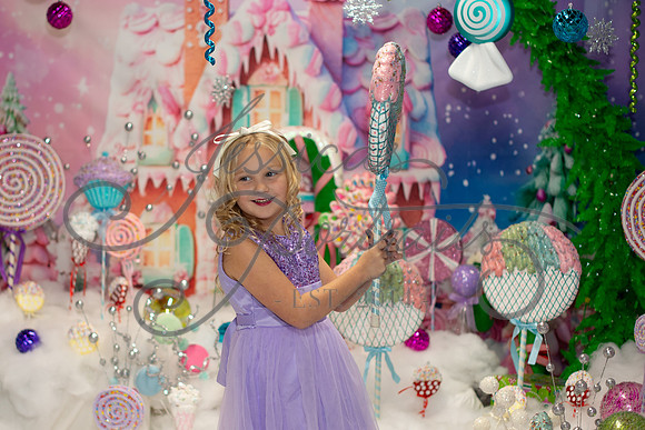 2024-11-23 Casey Britt Candy Wonderland_DSC_8793