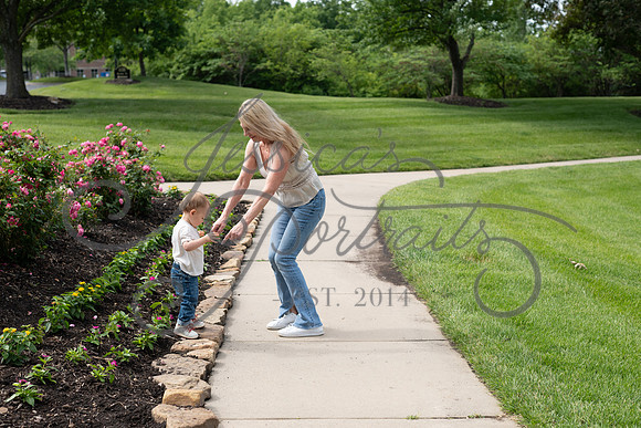 2025-05-23 Wendy and Julie with Baby Max Garney park_Z63_5813
