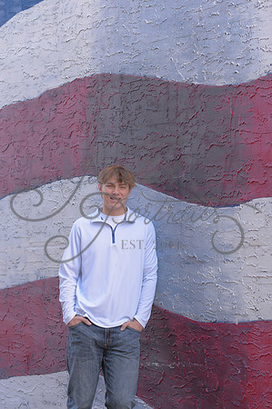 2024-11-01 Vinny Ross Senior pics Downtown Parkville__JAE3888