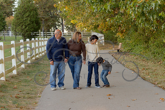 2024-10-27 Maria Perez at Long View farm Park__JAE3527