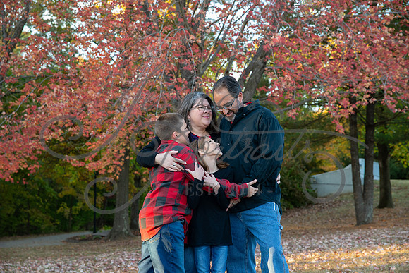 2023-10-22 Dattilo Family at Laumeier Sculpture Park_DSC_8572