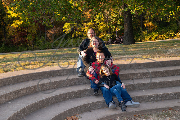 2023-10-22 Dattilo Family at Laumeier Sculpture Park_DSC_8596