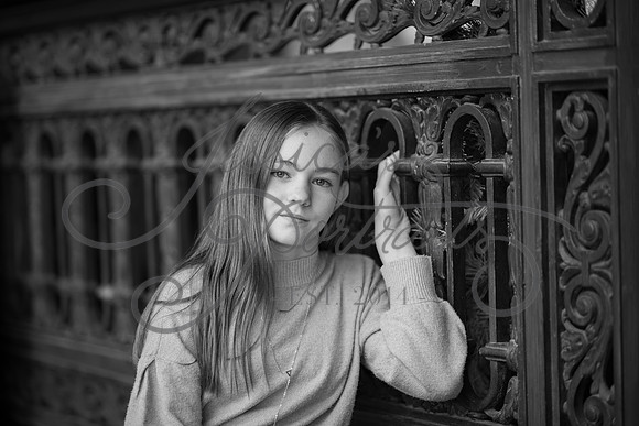 2023-10-29 Laura Karaim at K.C. Union Station_DSC_9479