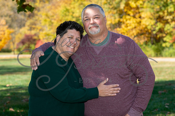 2024-10-26 Dipple Family and Sams Senior pics__JAE2549