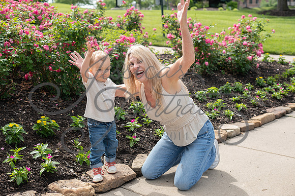 2025-05-23 Wendy and Julie with Baby Max Garney park_Z63_5801