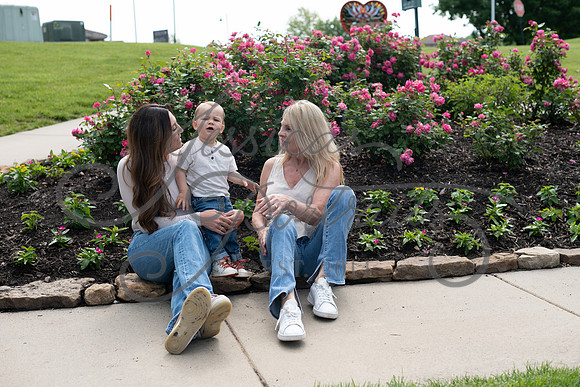 2025-05-23 Wendy and Julie with Baby Max Garney park_Z63_5822