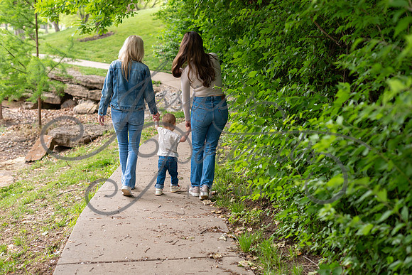 2025-05-23 Wendy and Julie with Baby Max Garney park_Z63_5647