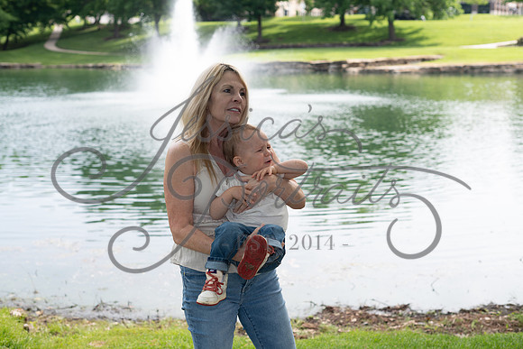 2025-05-23 Wendy and Julie with Baby Max Garney park_Z63_5753