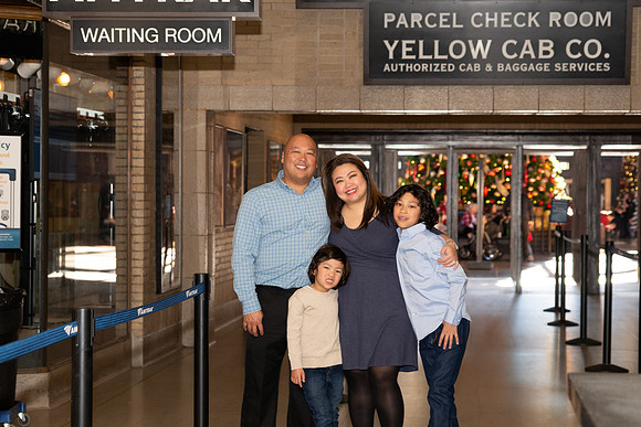 2023-12-10 Maria Perez at K.C. Union Station_DSC_0699