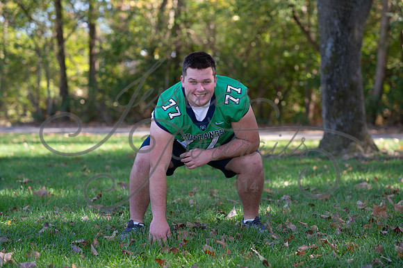 2024-10-26 Dipple Family and Sams Senior pics__JAE2984