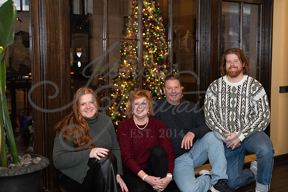 2023-12-22 Melody Morehouse at KC Union Station_DSC_0761