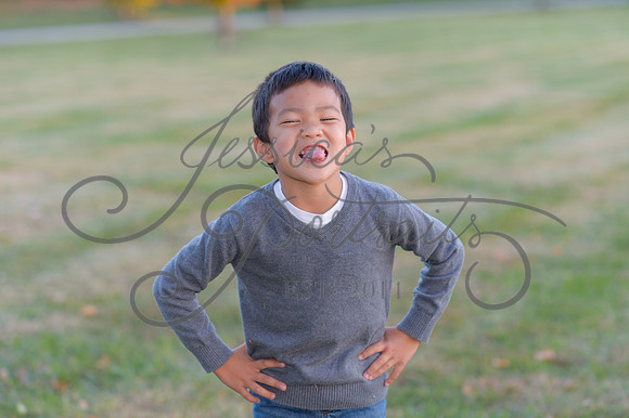 2024-10-27 Maria Perez at Long View farm Park__JAE3605