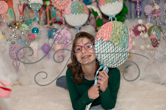 2024-11-23 Tracy Nelson Candy Wonderland_DSC_8602