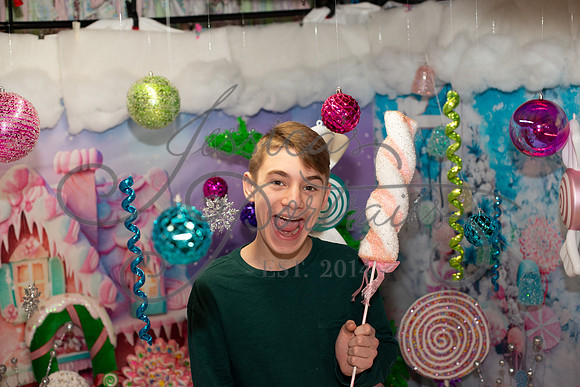 2024-11-23 Tracy Nelson Candy Wonderland_DSC_8654