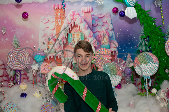 2024-11-23 Tracy Nelson Candy Wonderland_DSC_8645